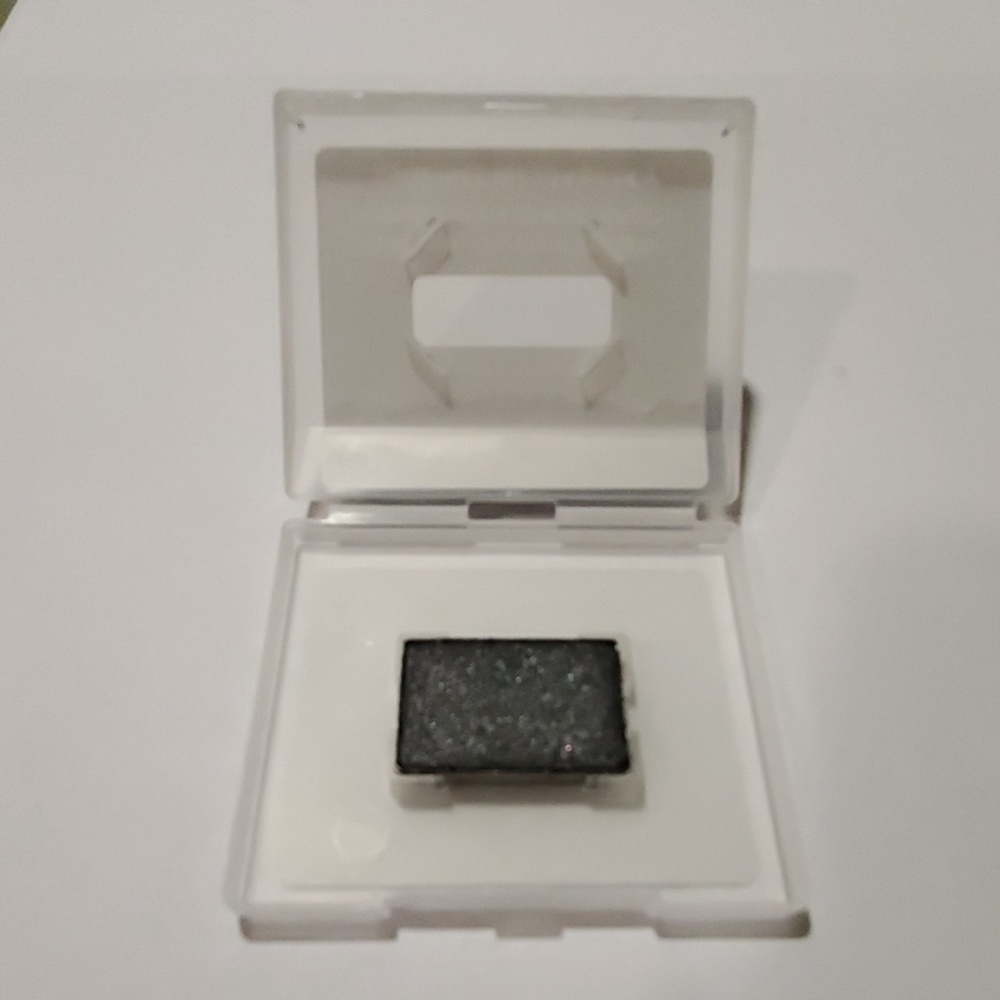 Mary kay's eyeshadow